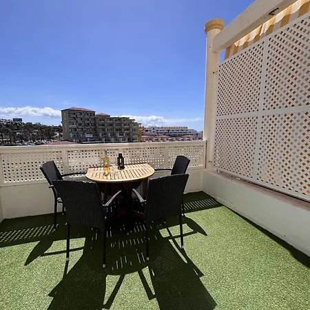 Sea & Pool Hideaway Apartamento