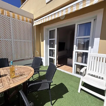 Apartamento Sea & Pool Hideaway *