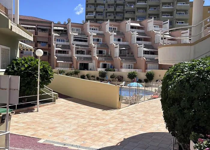 Apartment Sea & Pool Hideaway